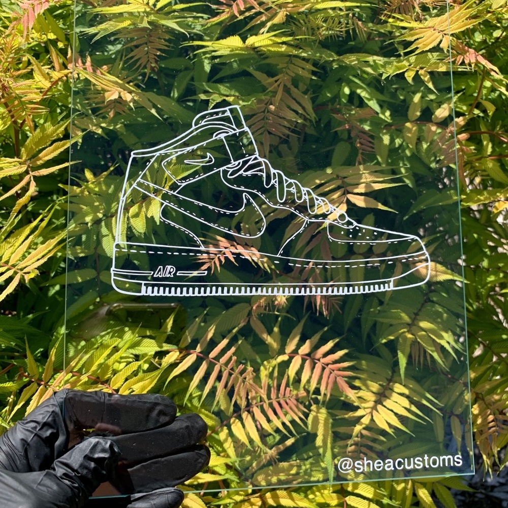 CUSTOM SNEAKER PLAQUE - Picture 2 of 5